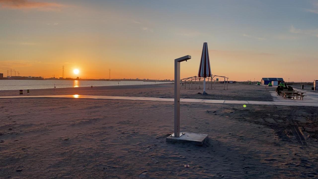 Bed & Beach Amsterdam Exterior photo